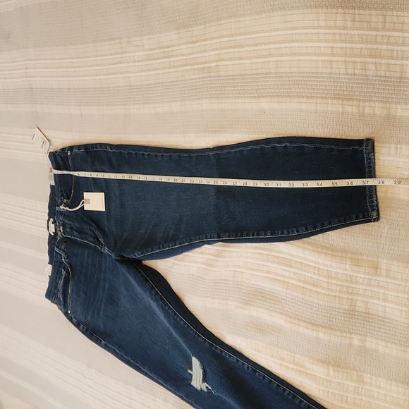 Good American Good Waist Crop Jeans in blue Indigo379 size 16W - Picture 13 of 17